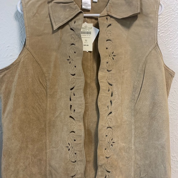 Vest - Picture 3 of 6
